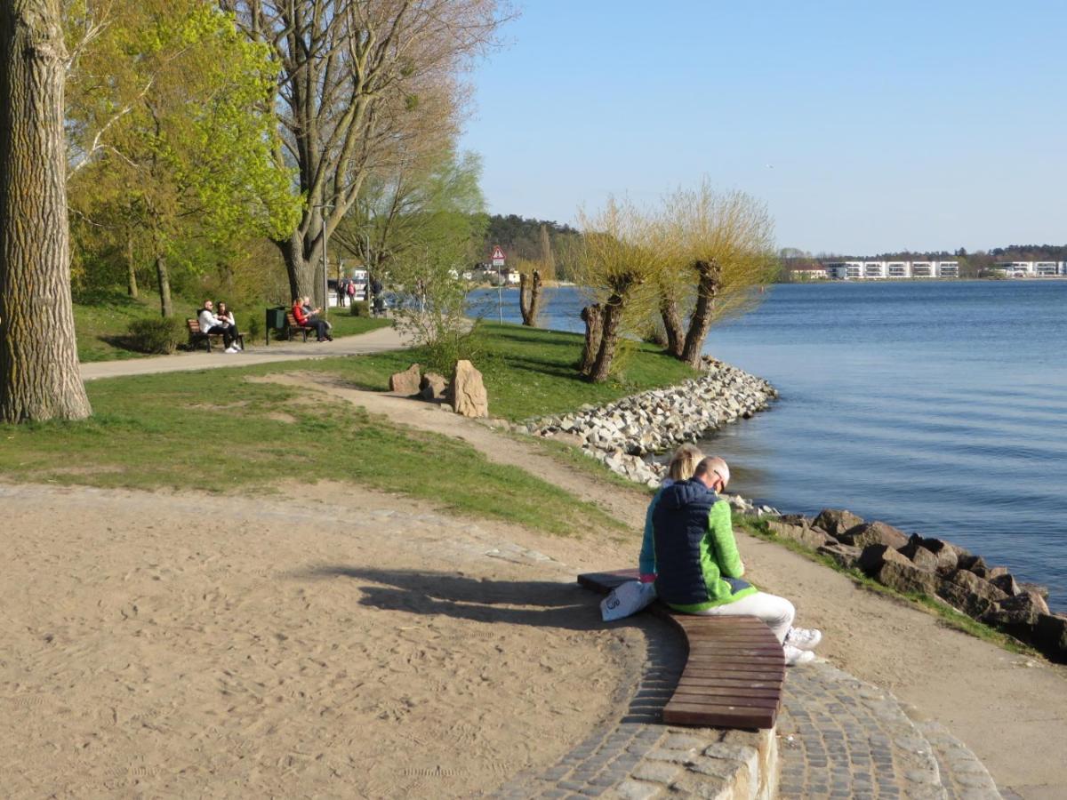 Ferienwohnungen "Marie" Mit Terrassen, Inclusive Park- Und Stellplaetze Am Haus, Mueritz-Strand Nur 700M, Altstadt 10Min, Ruhige Lage, Waren  Buitenkant foto